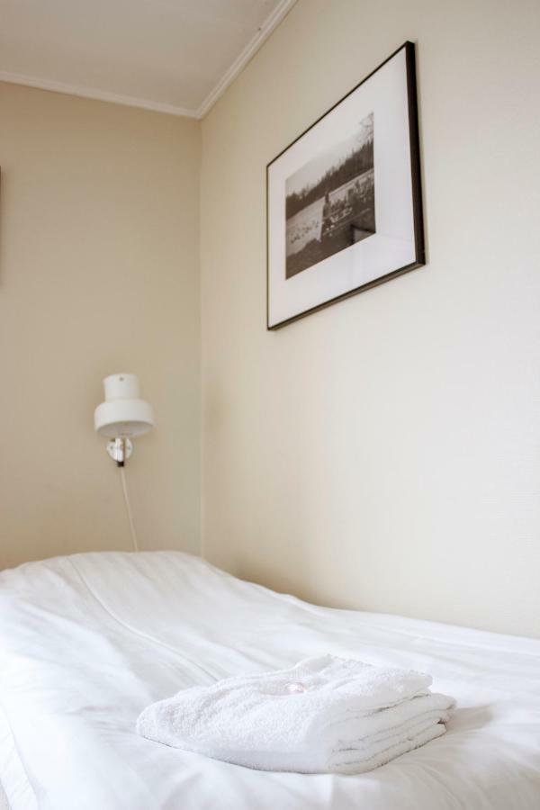 Nordiska Folkhoegskolan Bed And Breakfast 쿵엘브 외부 사진